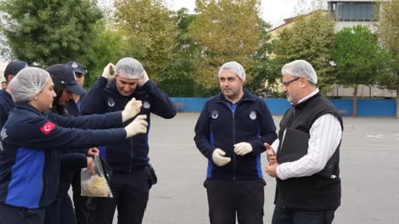 Arnavutköy Belediyesi okul kantinlerinde sağlıklı ve güvenli gıda için sahada
