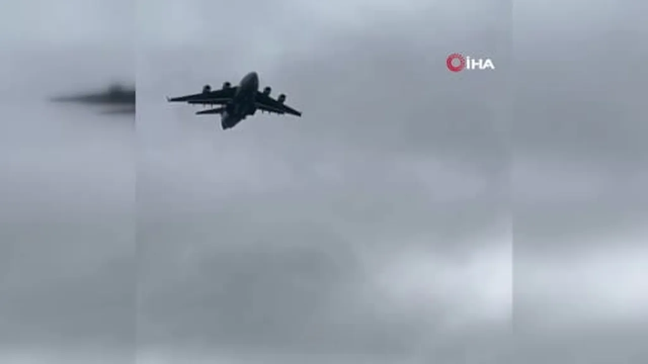 ABD'ye ait bir askeri nakliye uçağı, Moskova'ya iniş yaptı. Kremlin Sarayı, uçakla ilgili herhangi...