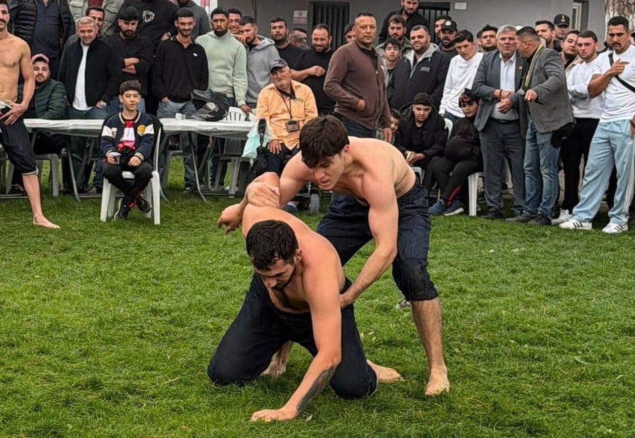 KÖŞK'TE GÜREŞ ŞÖLENİ COŞKUYLA GERÇEKLEŞTİ