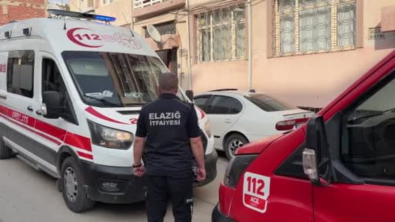 Ekipler seferber oldu, çilingir yardımıyla içeri girildi: Yaşlı kadının arka balkonda oturduğu...