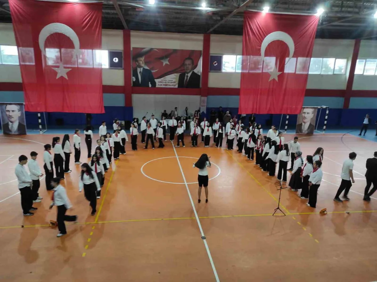 CUMHURİYET BAYRAMI SASON’DA COŞKUYLA KUTLANDI