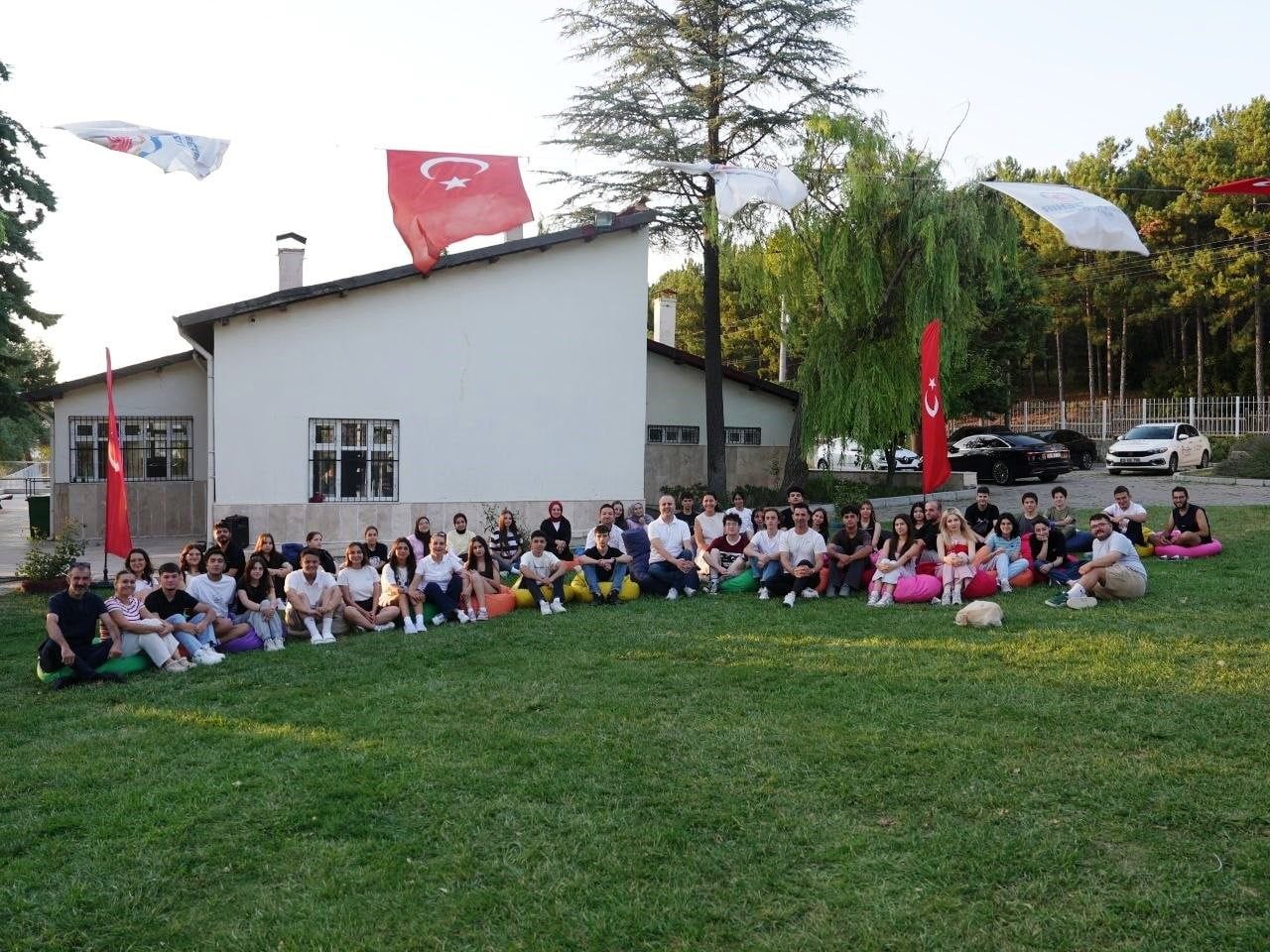 DENİZLİ BÜYÜKŞEHİR BELEDİYESİ’NİN GELENEKSELLEŞEN CANKURTARAN YAZ GENÇLİK KAMPI, YAZ BOYUNCA...