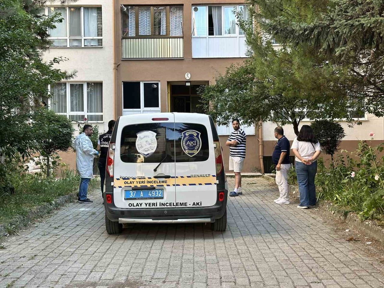 ÇOCUĞUN DÜŞTÜĞÜ APARTMAN