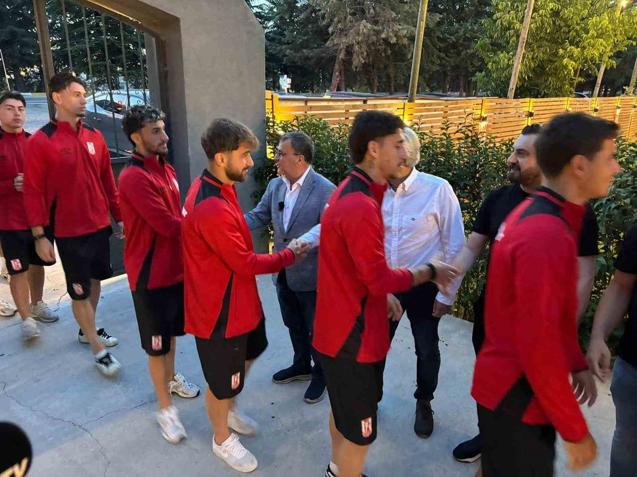 BAŞKAN HAKAN ŞEHİRLİ'DEN BALIKESİRSPOR'A TAM DESTEK