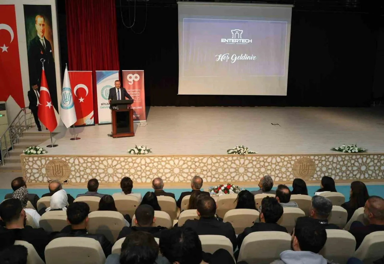 BİTLİS EREN ÜNİVERSİTESİNDE AÇILAN ENTERTECH İSTANBUL TEKNOKENT BİTLİS GİRİŞİM OFİSİ İLE...
