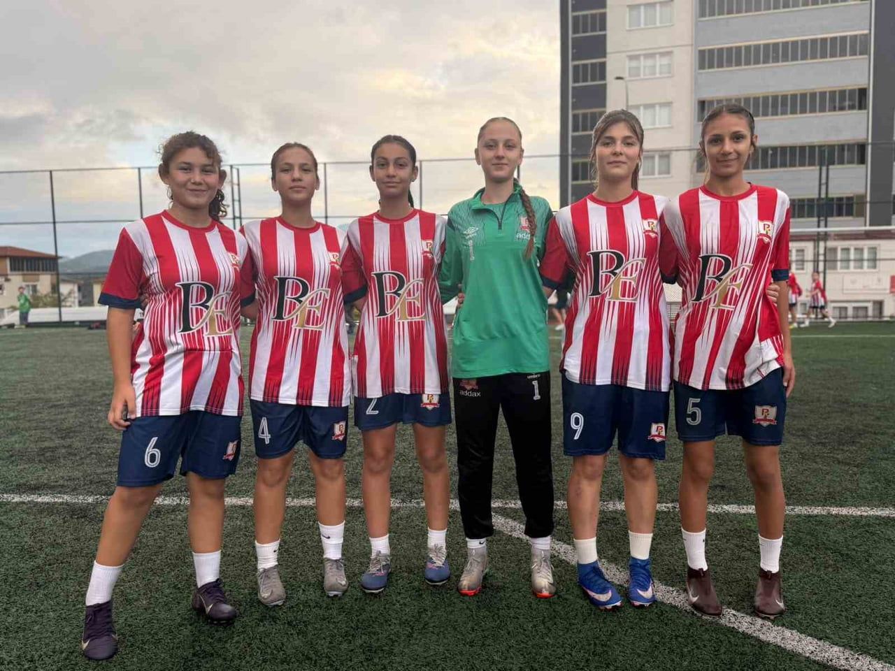 BİLECİK KIZ KOLEJİ OYUNCULARI KOCAELİSPOR TRANSFER OLDU