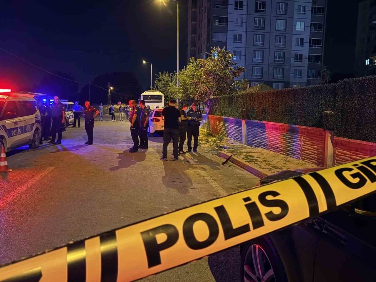 KAYSERİ’NİN KOCASİNAN İLÇESİNDE ÇIKAN KAVGADA KULLANILAN OTOMATİK TÜFEKTEN ÇIKAN SAÇMALAR...