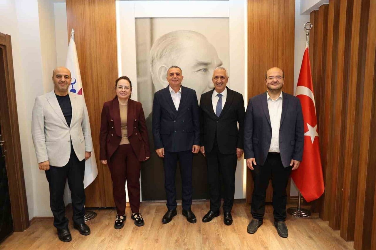 MASKİ GENEL MÜDÜRÜ ALİ KILIÇ, GENEL MÜDÜR YARDIMCILARI DOÇ. DR. ÖZGÜR AVŞAR VE ŞAHİKA ORHAN İLE...