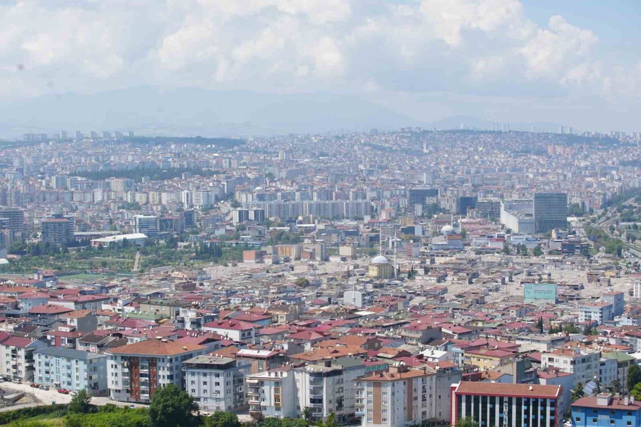 SAMSUN’DA YAPI RUHSATI VERİLEN DAİRE SAYISI, BU YILIN İKİNCİ ÇEYREĞİNDE GEÇEN YILIN AYNI DÖNEMİNE...