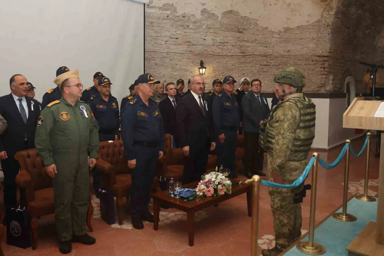 ÇANAKKALE’DE 3. AMFİBİ DENİZ PİYADE TUGAY KOMUTANLIĞI SANCAK İLK TEVCİH TÖRENİ...