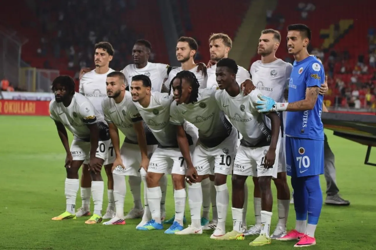 TRENDYOL SÜPER LİG'DE 2. HAFTA, KOCAELİSPOR'UN SAHASINDA AMED SPORTİF FAALİYETLER'İ 2-0 MAĞLUP...