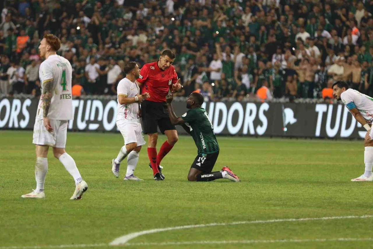 TRENDYOL SÜPER LİG’İN 2. HAFTASINDA KOCAELİSPOR, SAHASINDA AMED SPORTİF FAALİYETLER İLE KARŞI...