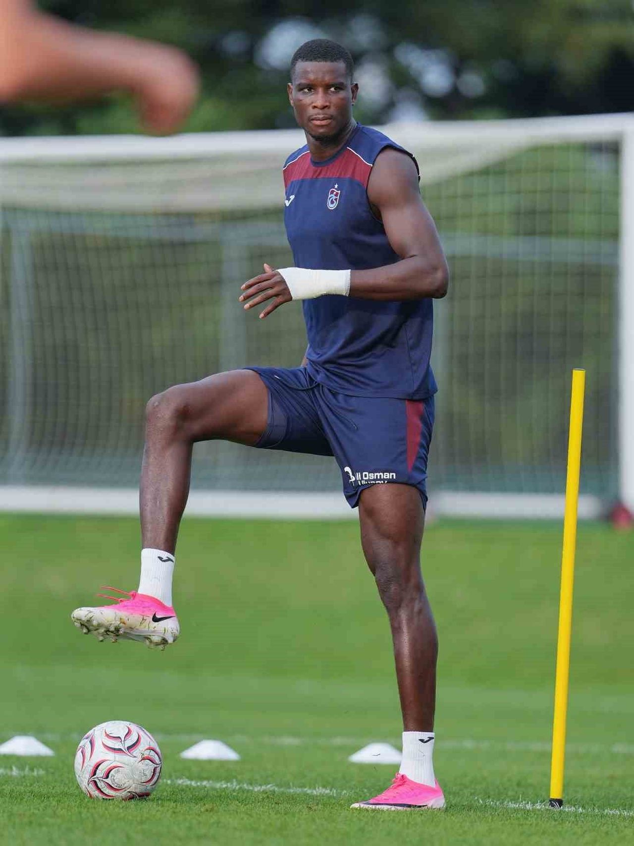 TRABZONSPOR’UN NİJERYALI GOLCÜSÜ PAUL ONUACHU, SÜPER LİG’DE 8 MAÇ SÜREN GOL HASRETİNİ...