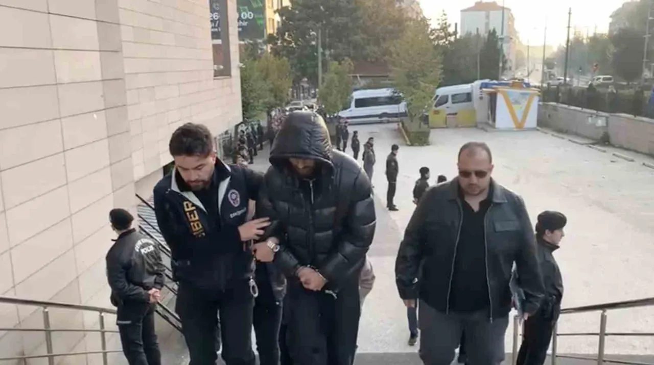 ESKİŞEHİR MERKEZLİ 33 İLDE GERÇEKLEŞTİRİLEN GENİŞ KAPSAMLI YASADIŞI BAHİS OPERASYONUNDA ADLİYEYE...