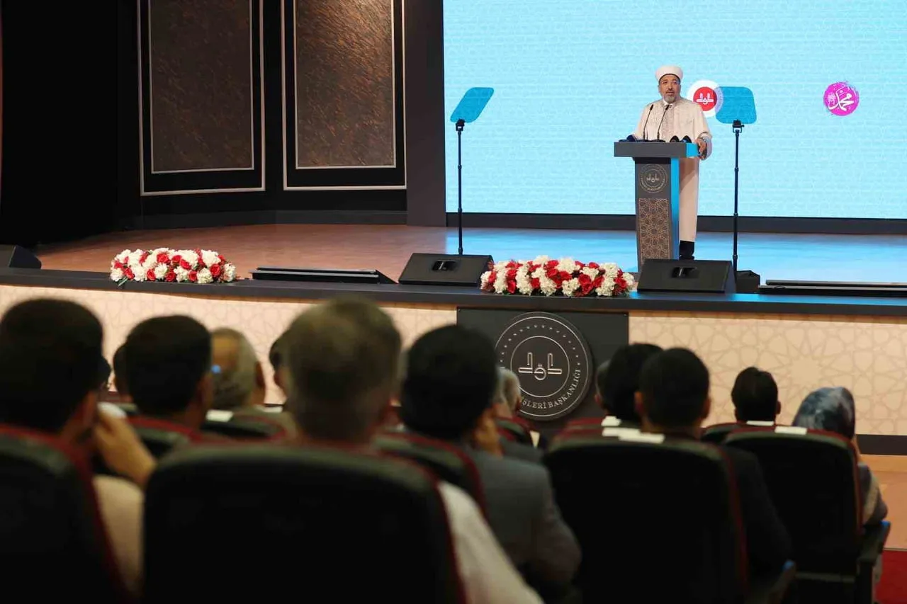 DİYANET İŞLERİ BAŞKANLIĞI TARAFINDAN PEYGAMBER EFENDİMİZİN DOĞUMUNUN YIL DÖNÜMÜ DOLASIYLA...