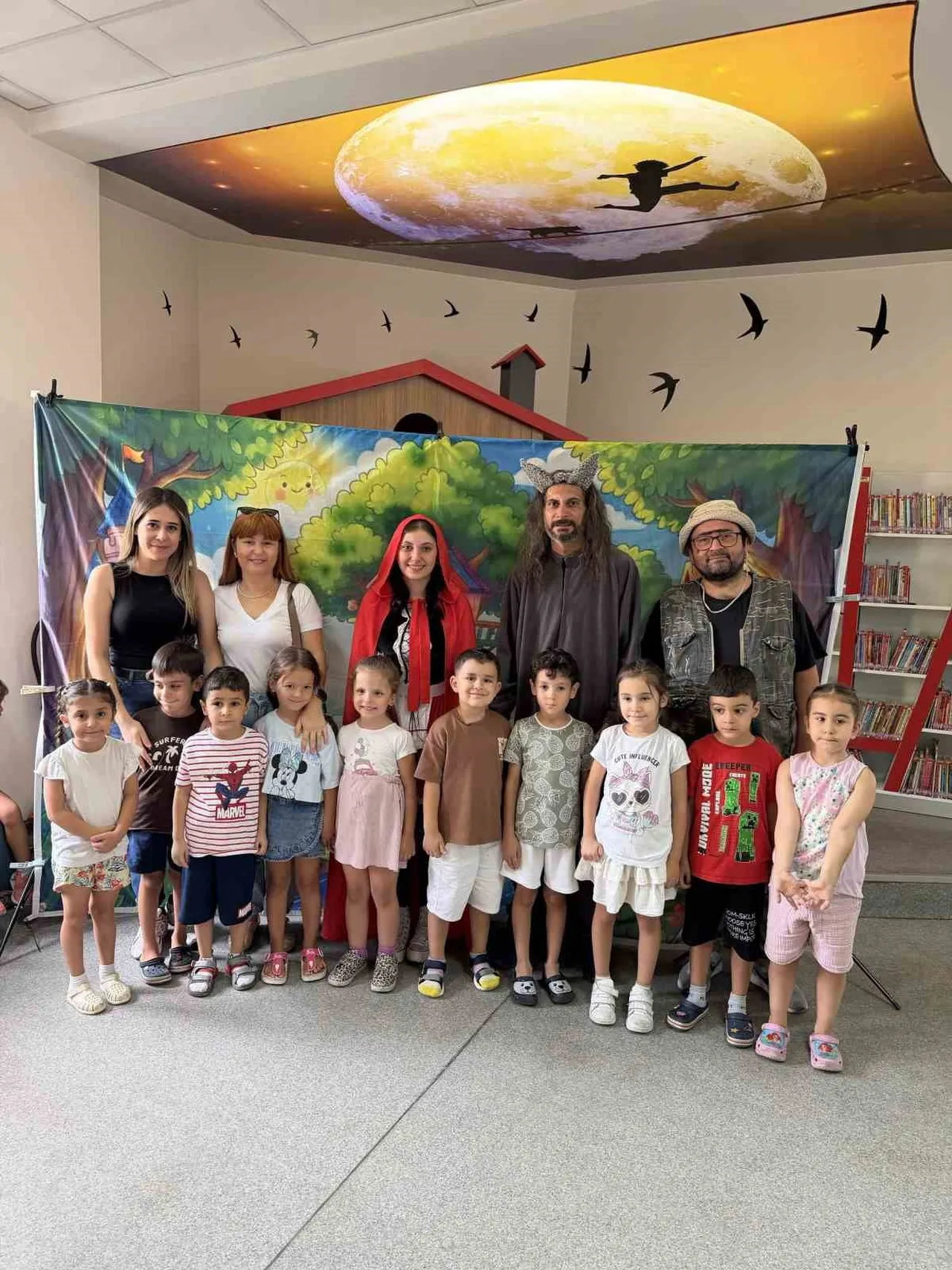 AYDIN ÇOCUK VE GENÇLİK KÜTÜPHANESİ’NDE KÜYAP ETKİNLİKLERİ KAPSAMINDA DÜZENLENEN "KIRMIZI BAŞLIKLI...