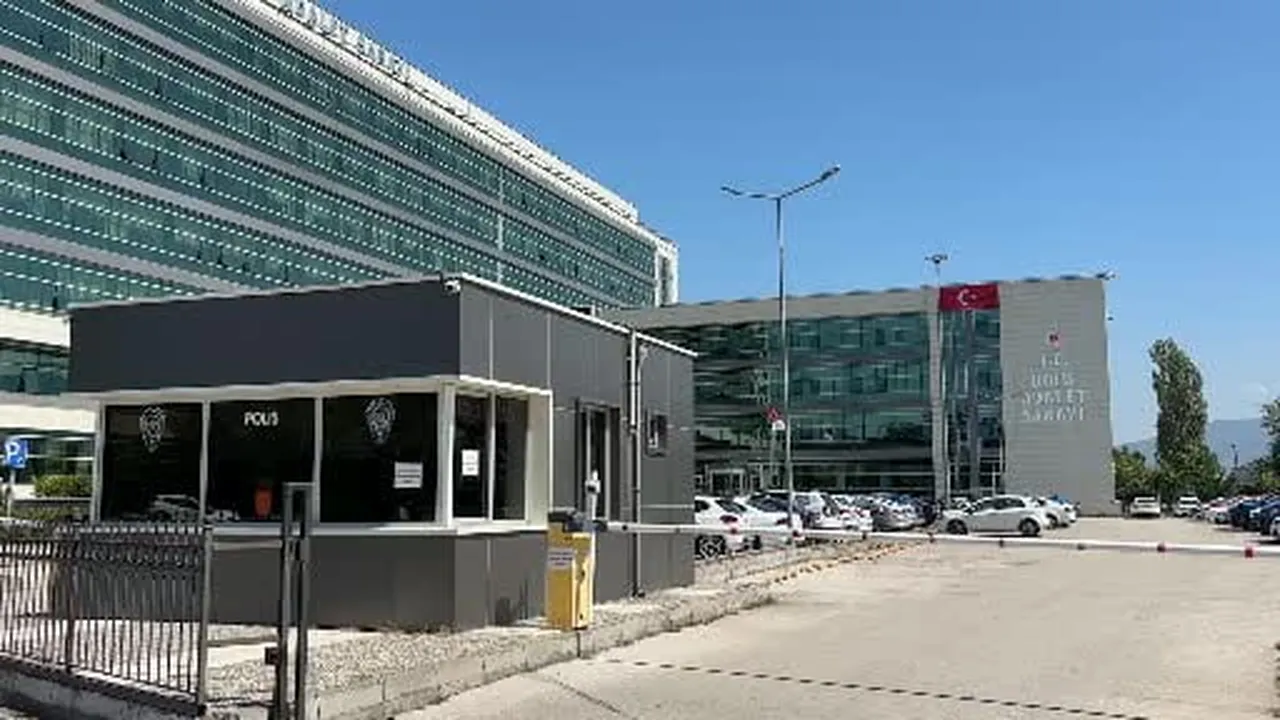 Bolu Belediyesi’ne 34 milyon liralık "hayali mesai" operasyonu: 7 şüpheli adliyeye sevk edildi