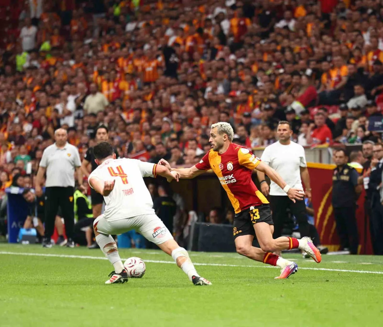 TRENDYOL SÜPER LİG’İN 3. HAFTASINDA GALATASARAY, KONUK ETTİĞİ GÖZTEPE’Yİ 3-2 MAĞLUP...