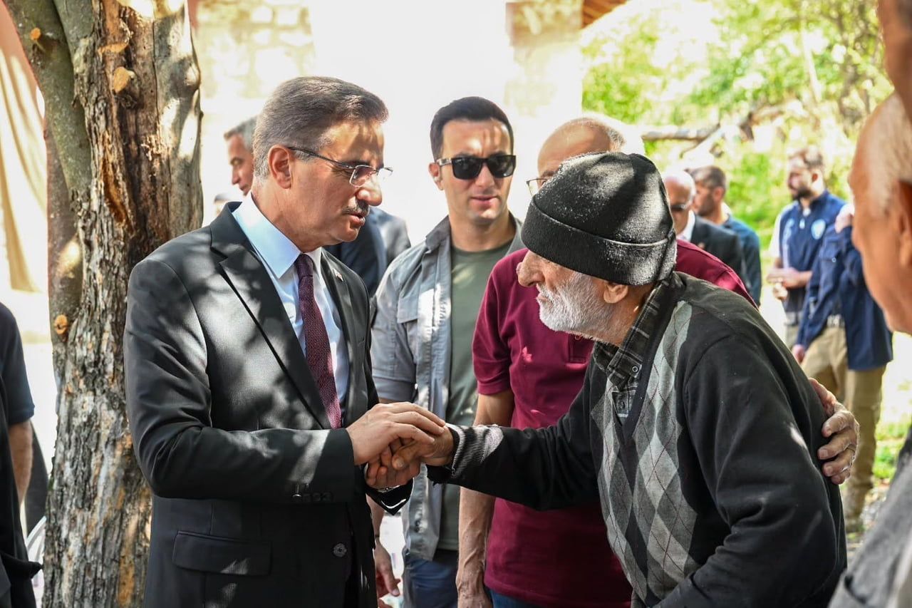 ERZURUM VALİSİ AYDIN BARUŞ, OLUR İLÇESİNDE YAPIMI TAMAMLANAN VE ŞEHİTLERİN ADINI TAŞIYAN TAZİYE...