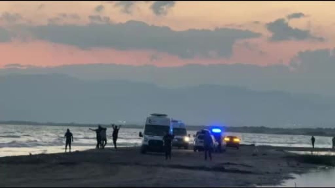 Mersin'de feci olay: Denize  giren 3 kişinin cansız bedeni bulundu, 1'i kayıp