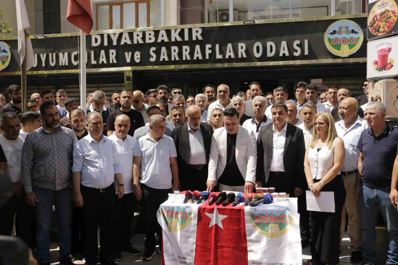 DİYARBAKIR KUYUMCULAR VE SARRAFLAR ODASI (DİKO) BAŞKANI, DİYARBAKIR ESNAF VE SANATKARLAR ODALARI...