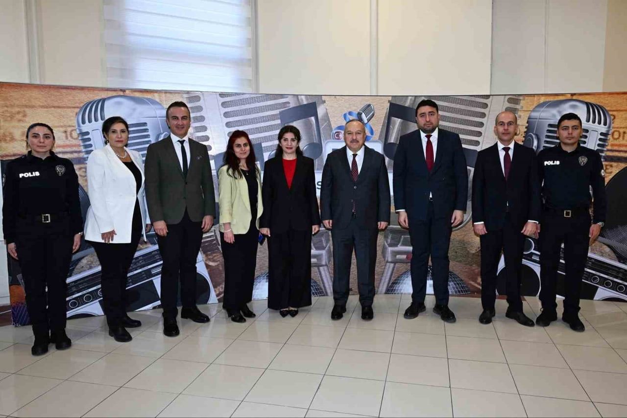 MNİYET GENEL MÜDÜRÜ ALİ FİDAN, TÜRKİYE POLİS RADYOSU’NUN 74. KURULUŞ YIL DÖNÜMÜ DOLAYISIYLA ANKARA...