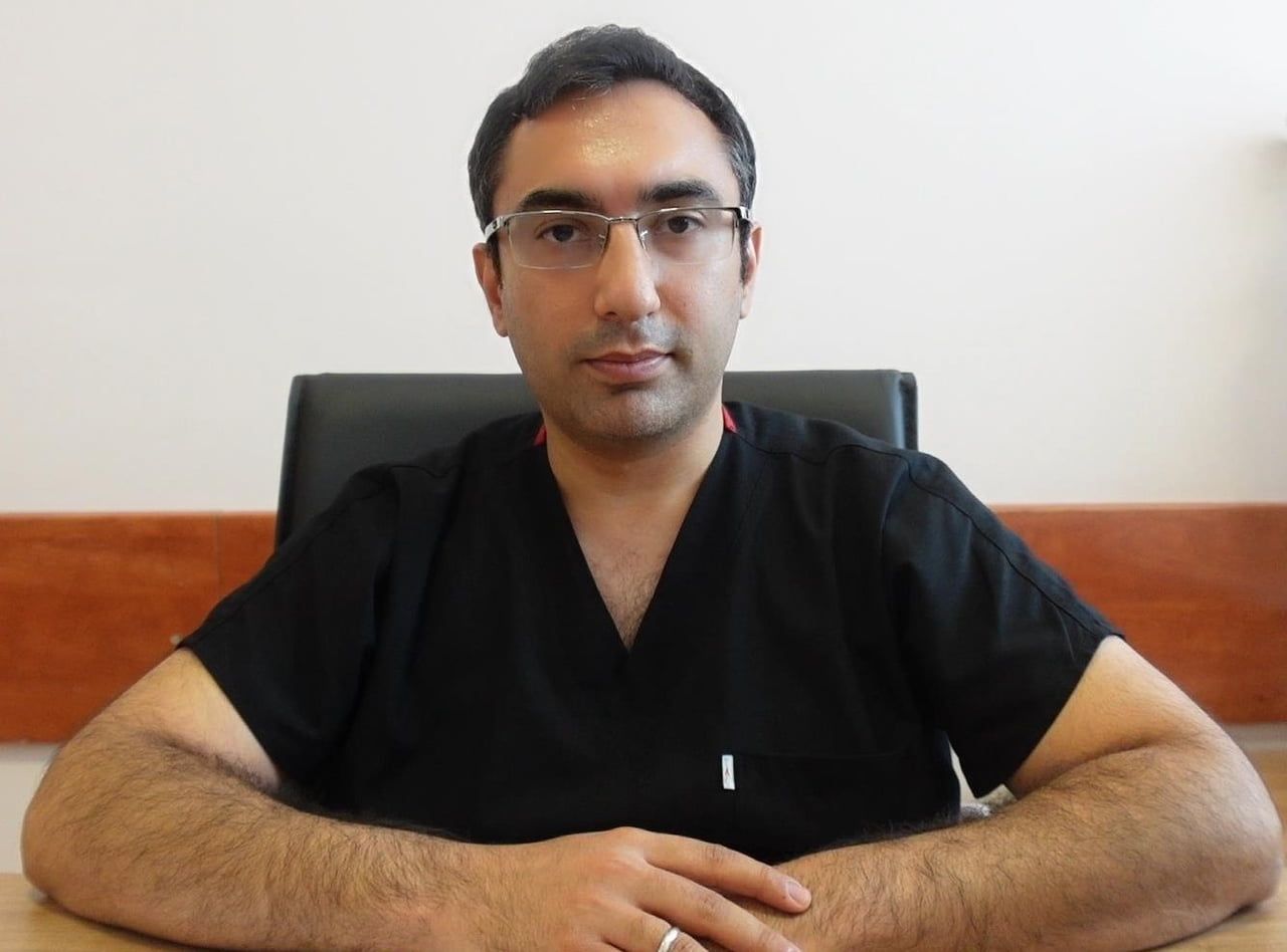 RADYOLOJİ UZMANI DOÇ. DR. MUSTAFA YILDIRIM, "PARATİROİT BEZLERİ, VÜCUTTAKİ KALSİYUM DENGESİNİN...