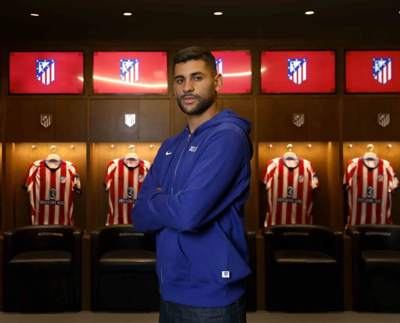 ATLETİCO MADRİD, CRİSTİAN ROMERO'YU KADROSUNA KATTIĞINI AÇIKLADI