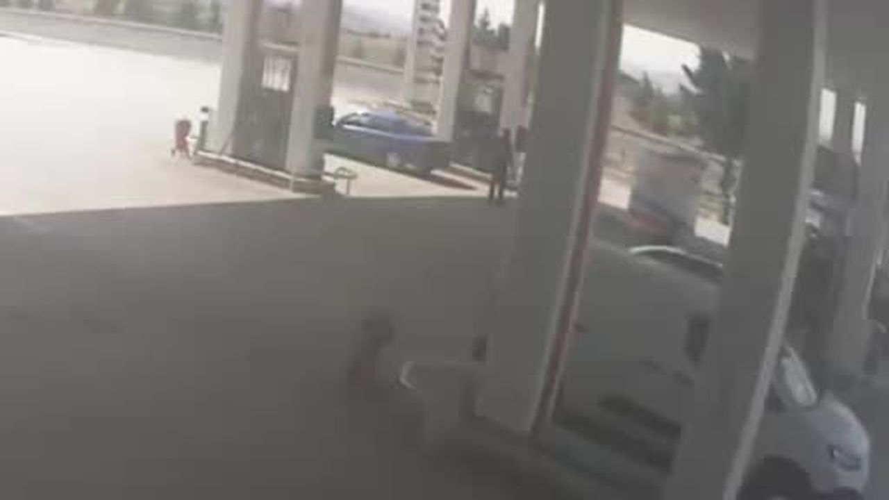 Ankara’da 2 kişinin öldüğü, 25 kişinin yaralandığı kazanın güvenlik kamerası görüntüsü ortaya...