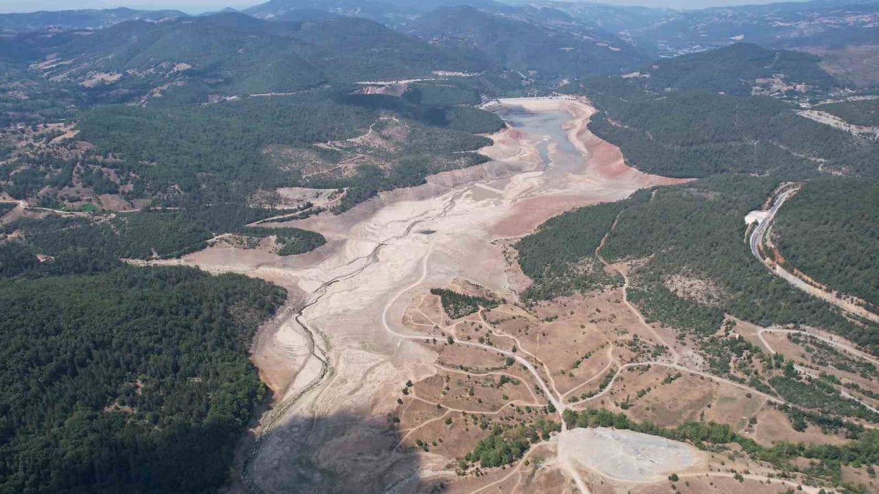 BURSA'NIN SU İHTİYACINI KARŞILAYAN BARAJLARINDA DOLULUK ORANI GEÇEN YILIN AYNI DÖNEMİNE GÖRE BÜYÜK...