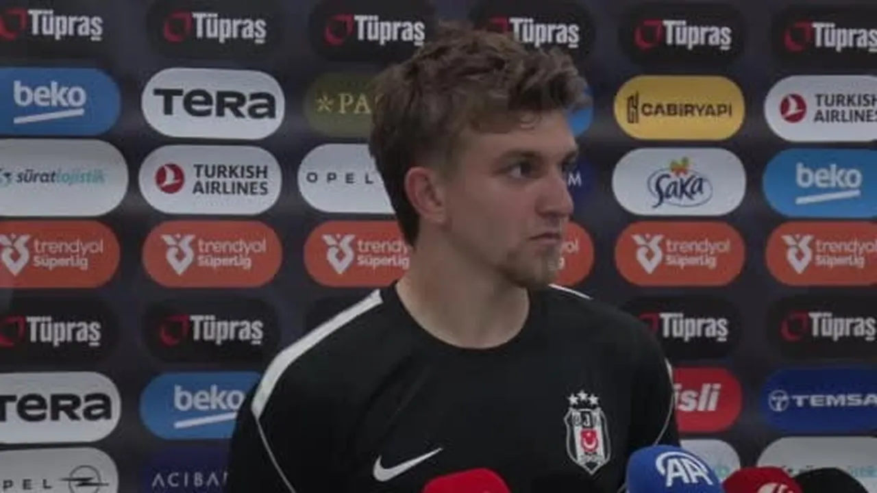 Beşiktaş’ın sol bek oyuncusu Rıdvan Yılmaz, Eyüpspor maçı sonrası yaptığı açıklamada, "Bu kulübü...