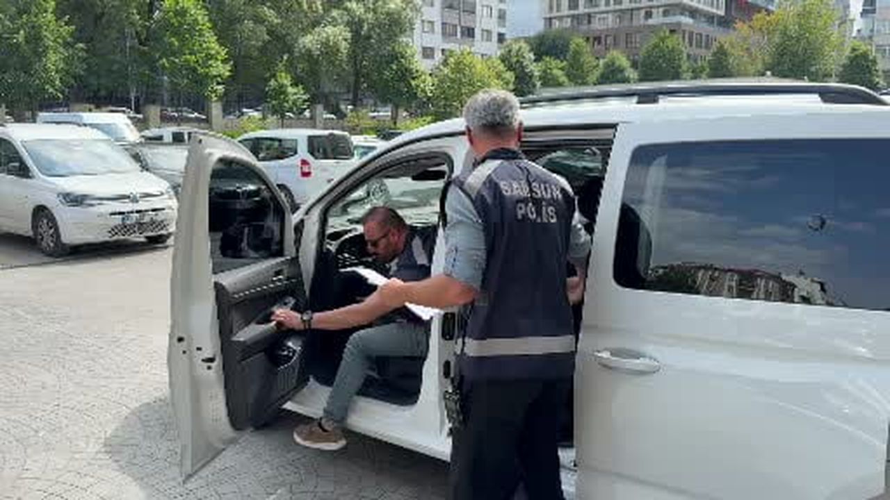 15 yıl hapis cezasıyla aranan şahıs GBT kontrolünde yakalandı