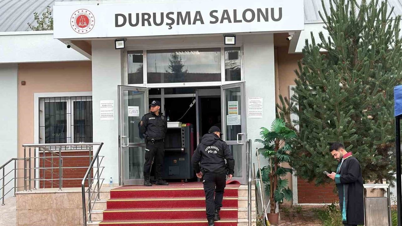 BOLU BELEDİYESİ’NE YÖNELİK YÜRÜTÜLEN SORUŞTURMA KAPSAMINDA YARGILANDIĞI DAVANIN 3’ÜNCÜ...