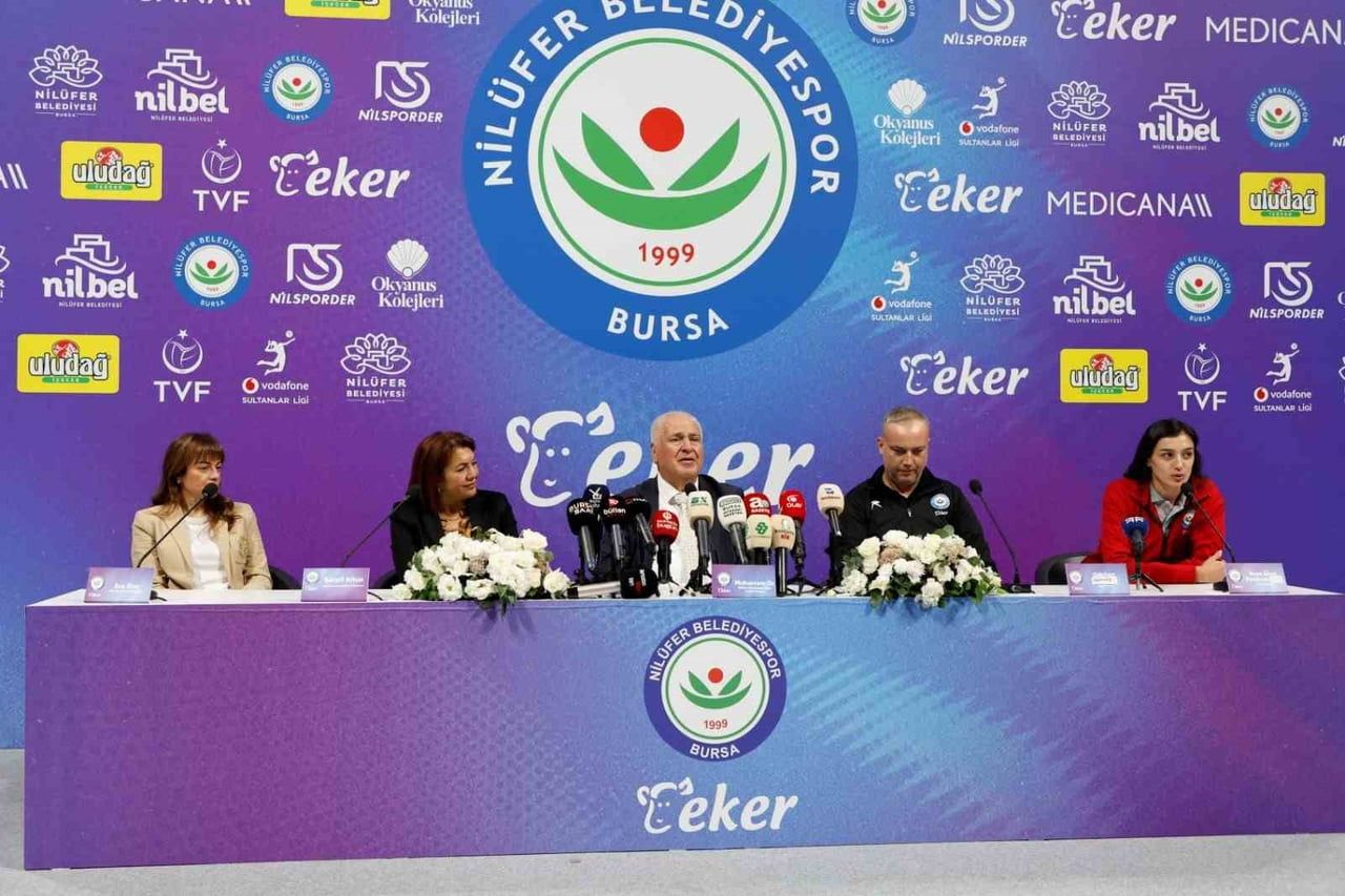 VODAFONE SULTANLAR LİGİ’NDE BURSA’YI TEMSİL EDEN TEK TAKIM OLAN NİLÜFER BELEDİYESPOR EKER KADIN...