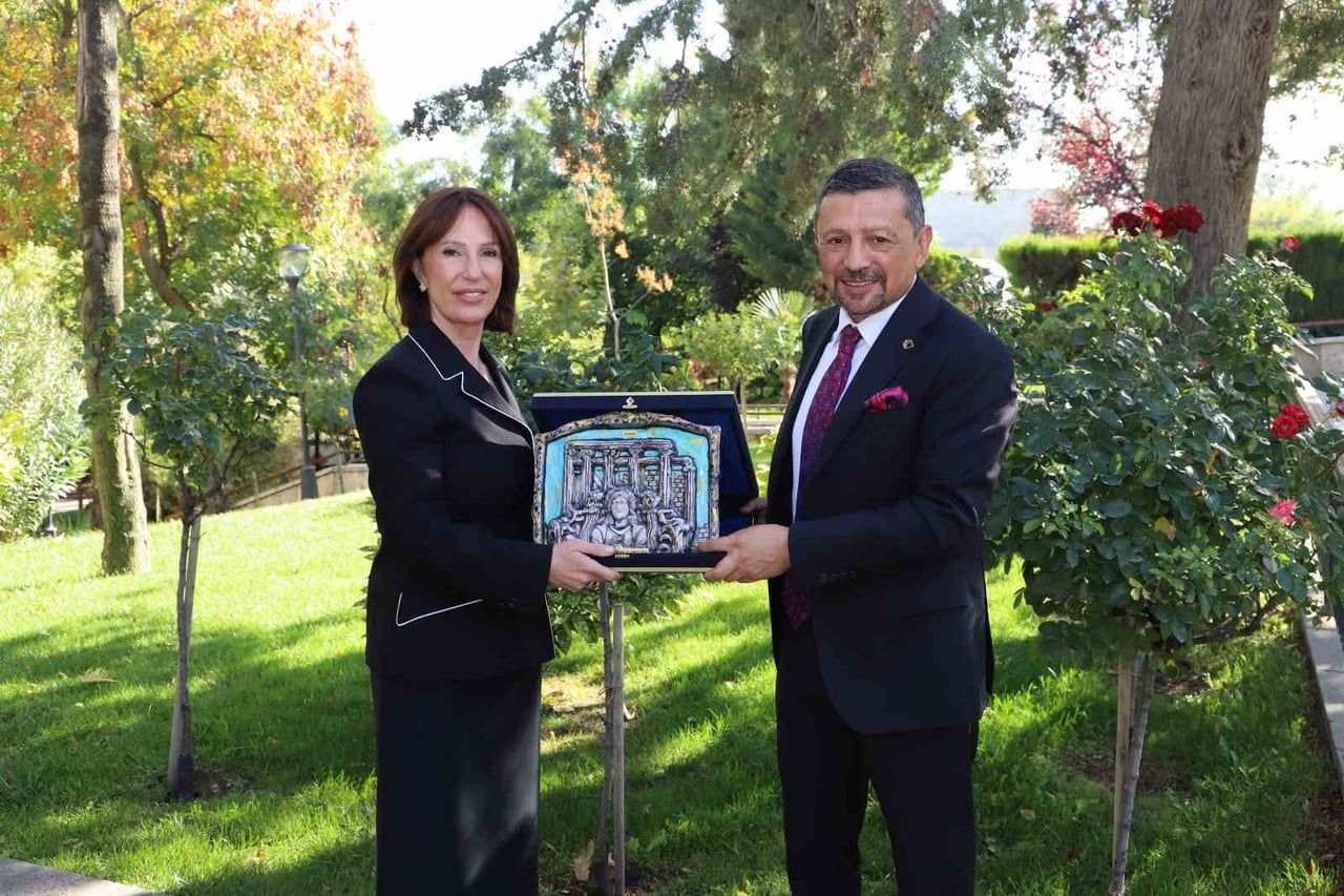 KÜTAHYA TİCARET VE SANAYİ ODASI (KUTSO) HEYETİ, YENİ ÇALIŞMA DÖNEMİ KAPSAMINDA TBMM’DE KÜTAHYA...