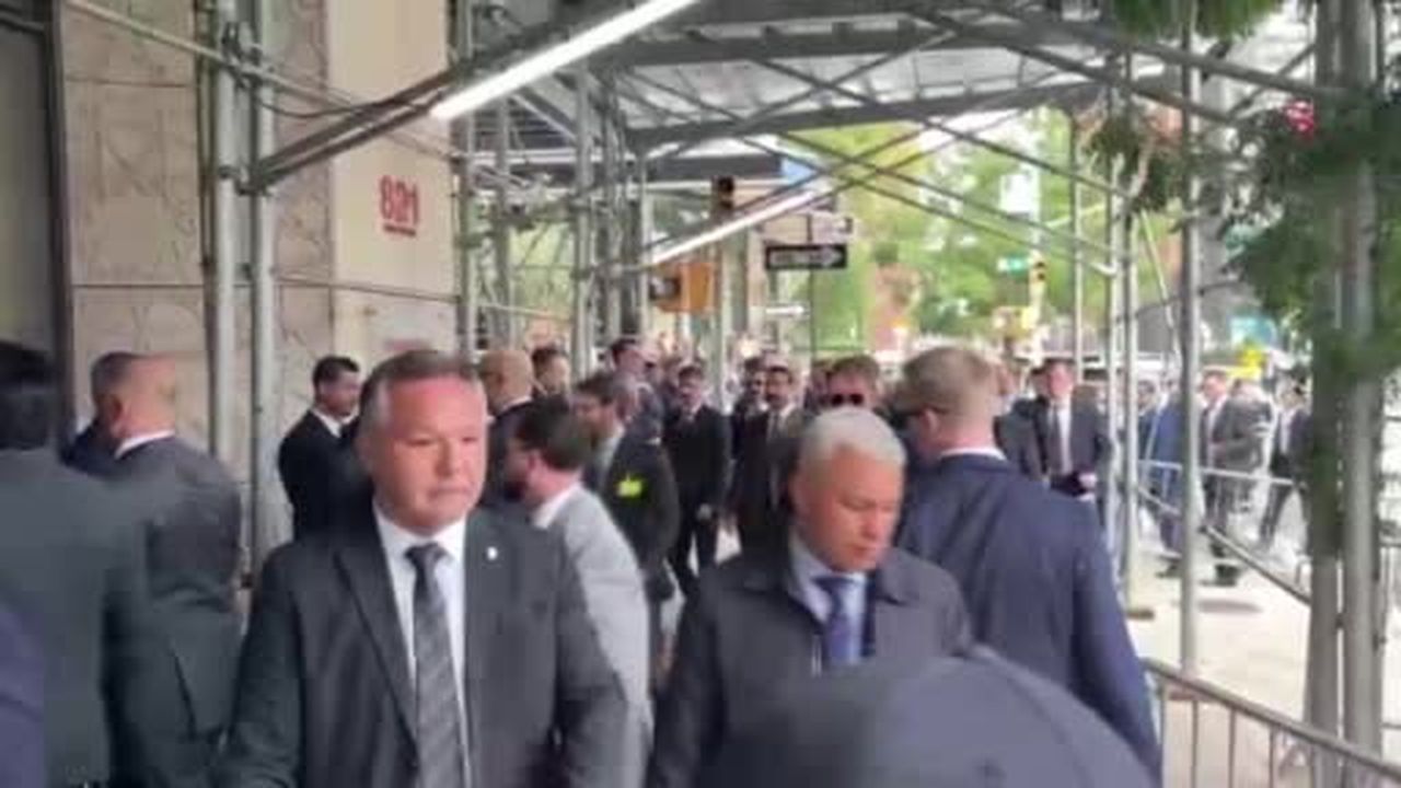 Cumhurbaşkanı Recep Tayyip Erdoğan, New York'ta Irak Başbakanı Ali Zeydi'yi kabul etti.