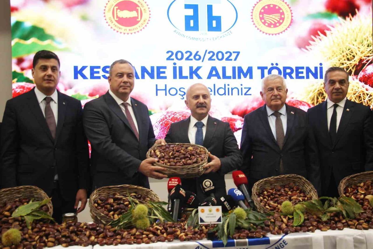 TÜRKİYE'NİN KESTANE ÜRETİMİNDE İLK SIRADA YER ALAN AYDIN'DA, 2026 SEZONUNUN İLK KESTANELERİ...