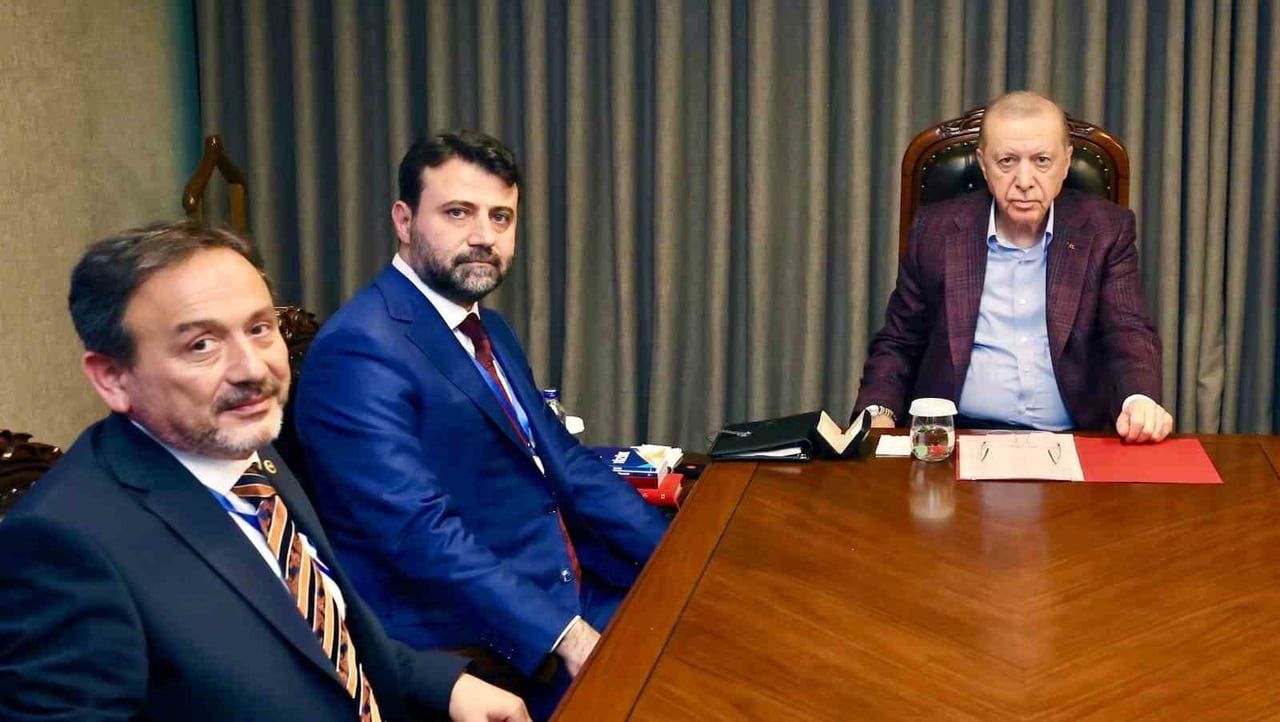 AK PARTİ KARABÜK MİLLETVEKİLLERİ CEM ŞAHİN VE ALİ KESKİNKILIÇ İLE AK PARTİ KARABÜK İL BAŞKANI...