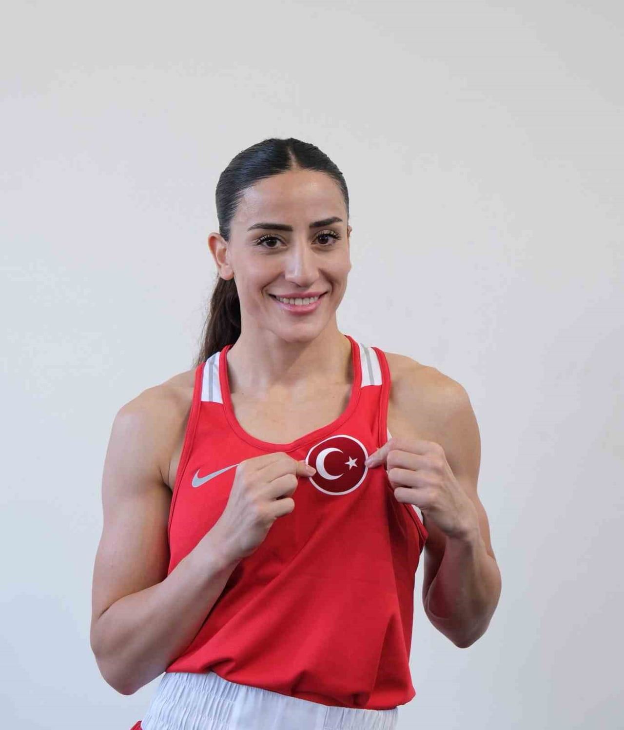 GİZEM ÖZER'DEN BRONZ MADALYA