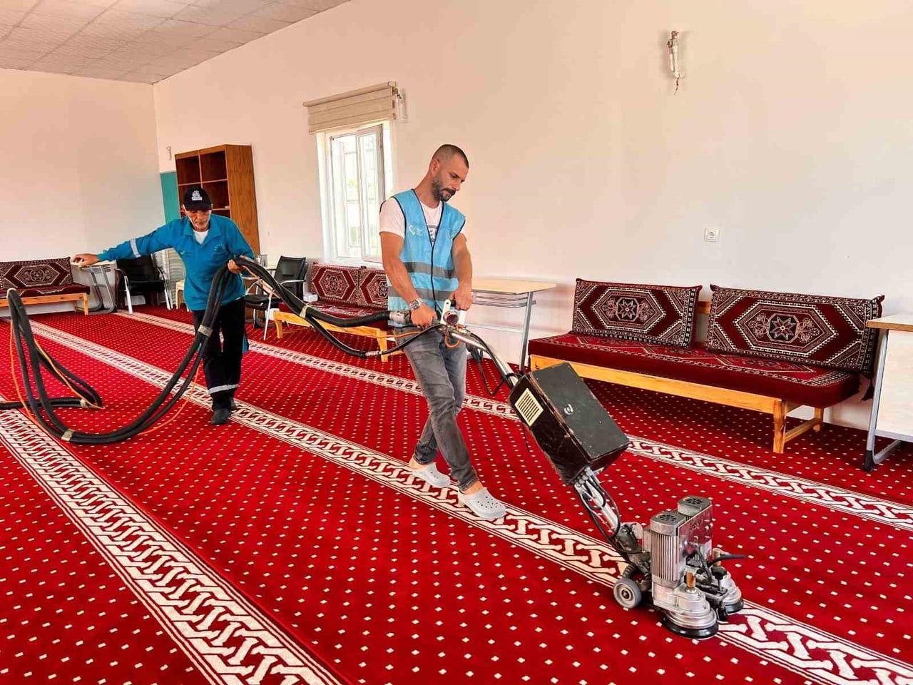 ADIYAMAN BELEDİYESİ, KENT GENELİNDEKİ CAMİ, MESCİT, KUR’AN KURSU VE CEMEVLERİNDE TEMİZLİK VE...
