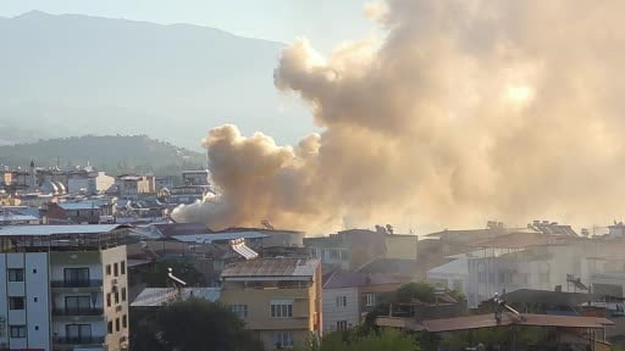 Elektrikli battaniye evi küle çevirdi, yaşlı adam son anda kurtuldu