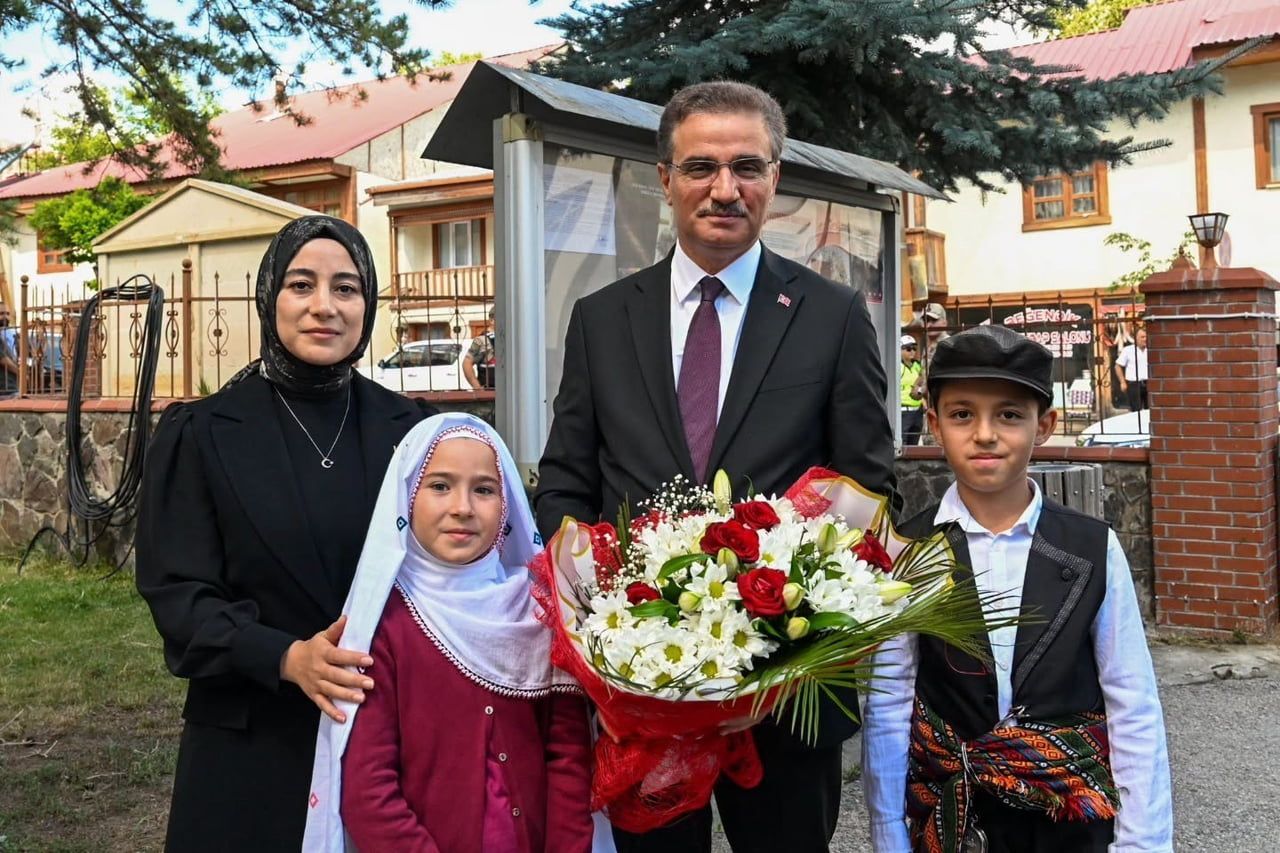 VALİ AYDIN BARUŞ, OLUR İLÇESİNDE KAYMAKAMLIK VE BELEDİYEDEN BRİFİNG ALDI, ŞEHİT  VE GAZİ...