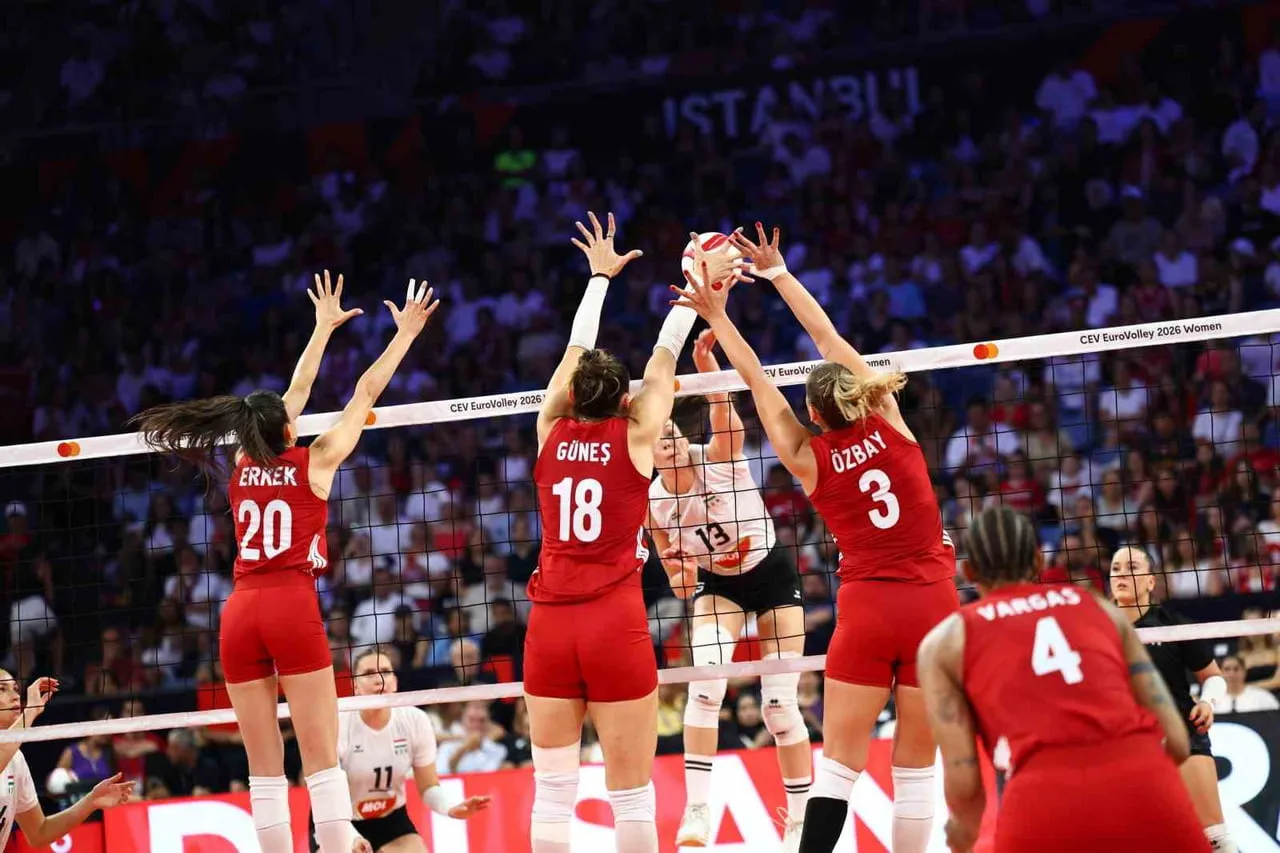 A MİLLİ KADIN VOLEYBOL TAKIMI, 2026 CEV TRENDYOL AVRUPA VOLEYBOL ŞAMPİYONASI ÇEYREK FİNALİNDE...