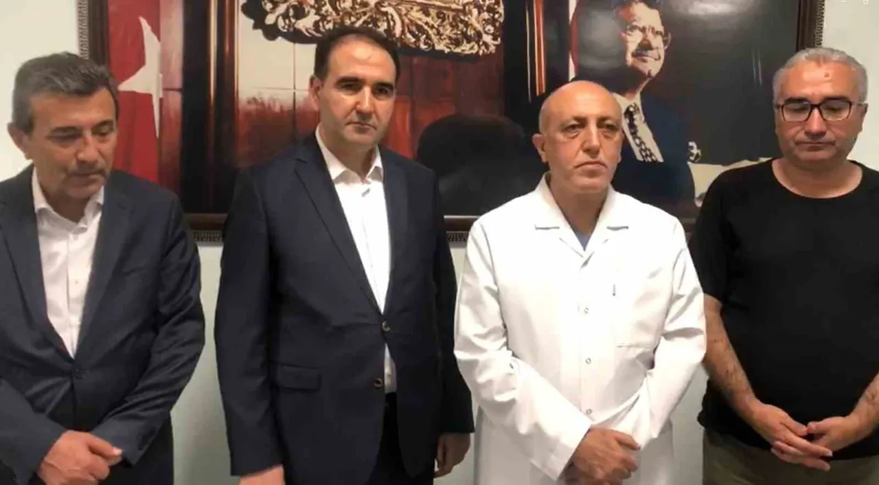 AĞBABA'NIN SAĞLIK DURUMUNA İLİŞKİN AÇIKLAMA YAPAN TURGUT ÖZAL TIP MERKEZİ BAŞHEKİMİ PROF. DR. EROL...