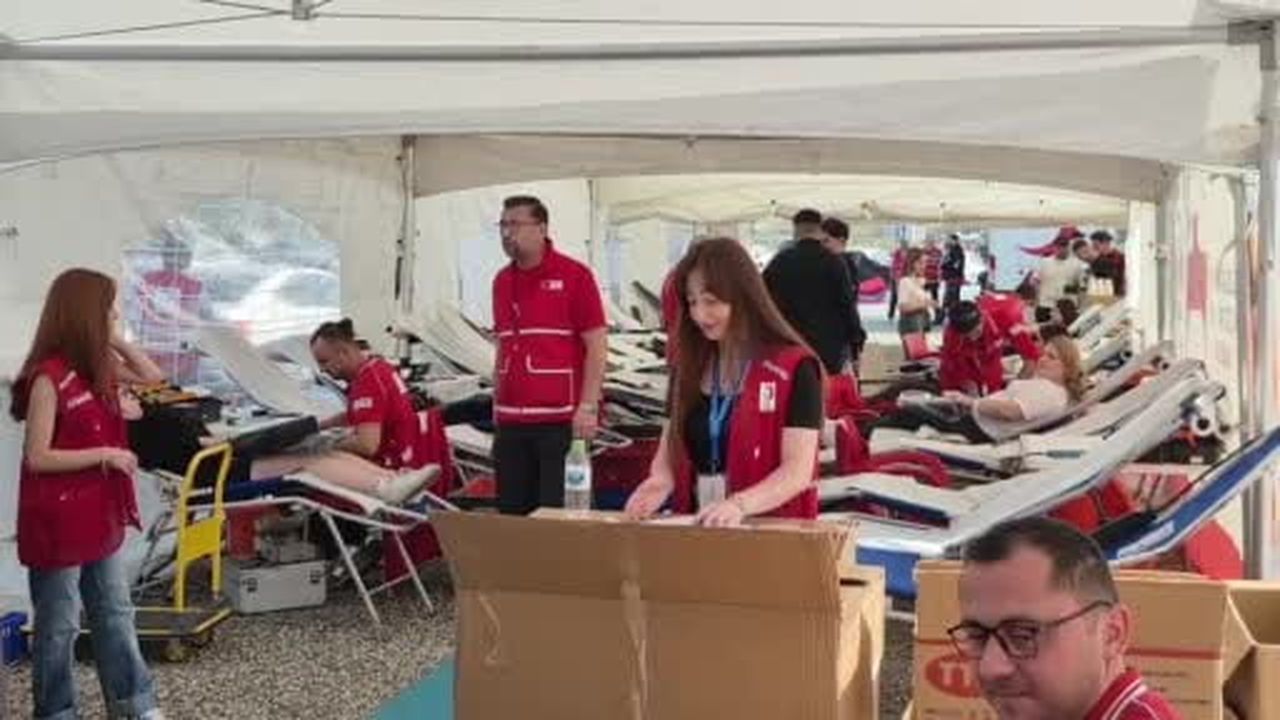 Üniversitede düzenlenen kan bağış kampanyasında hedef: 1453 ünite kan