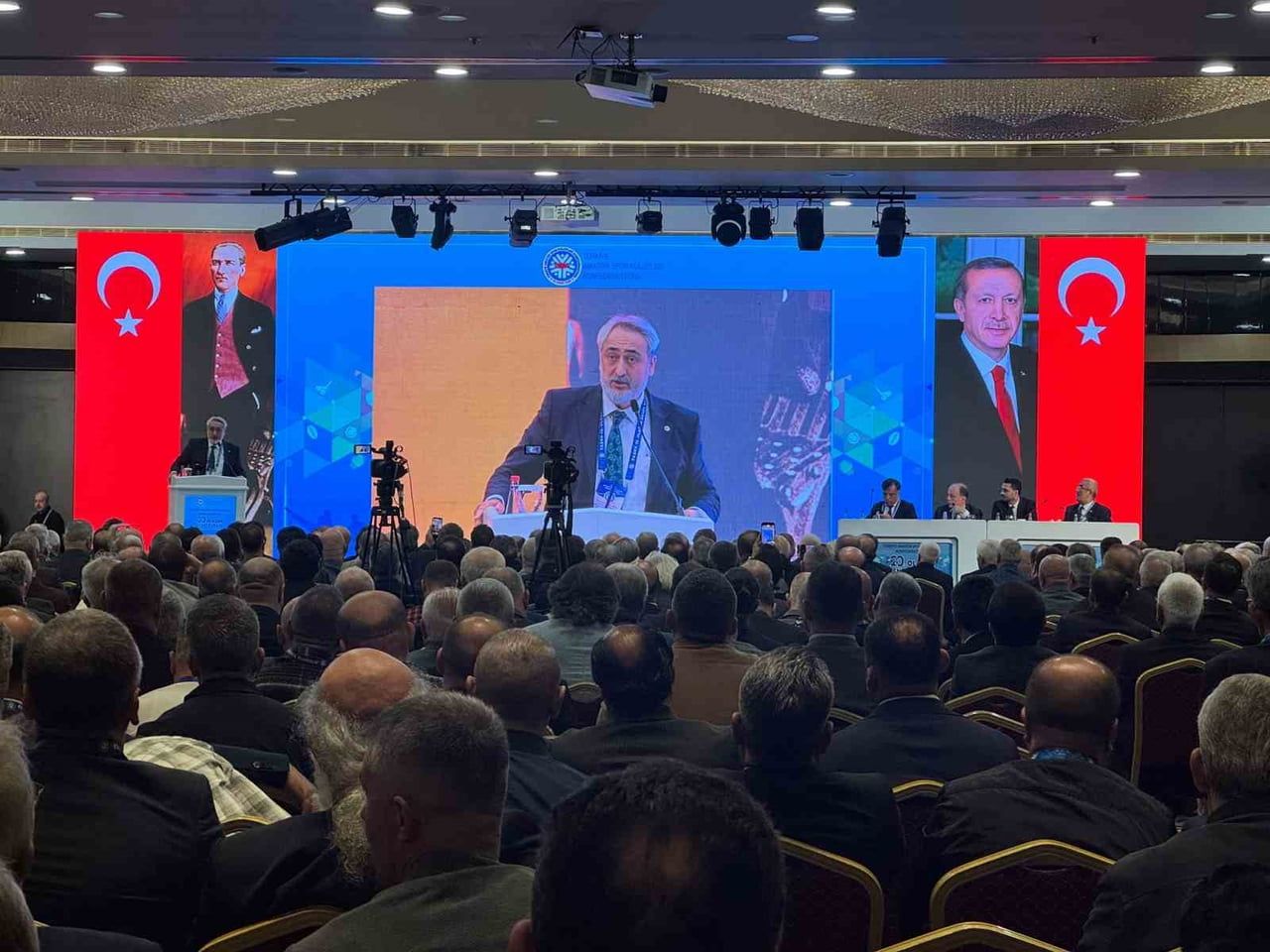 TÜRKİYE AMATÖR SPOR KULÜPLERİ KONFEDERASYONU'NUN (TASKK) ANKARA'DA GERÇEKLEŞTİRİLEN 20. OLAĞAN...