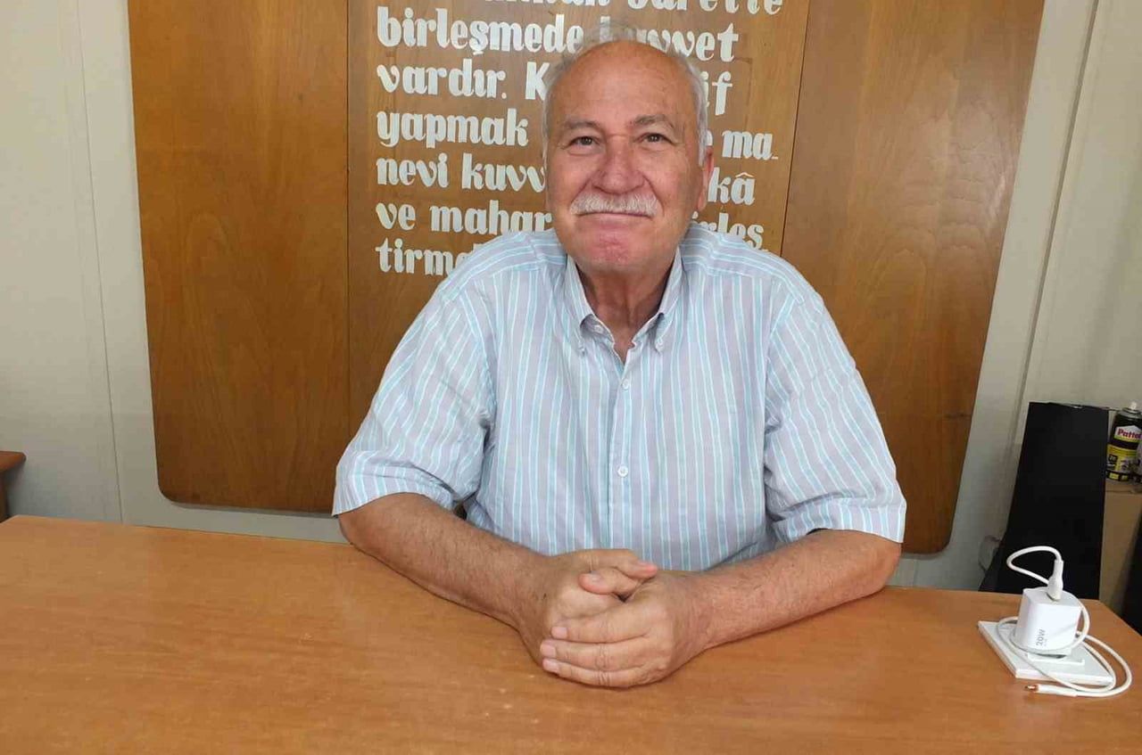 FİKRET AKOVA