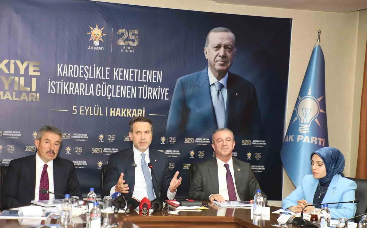 ENERJİ VE TABİİ KAYNAKLAR BAKANI ALPARSLAN BAYRAKTAR, BASIN MENSUPLARINA AÇIKLAMALARDA BULUNDU.
