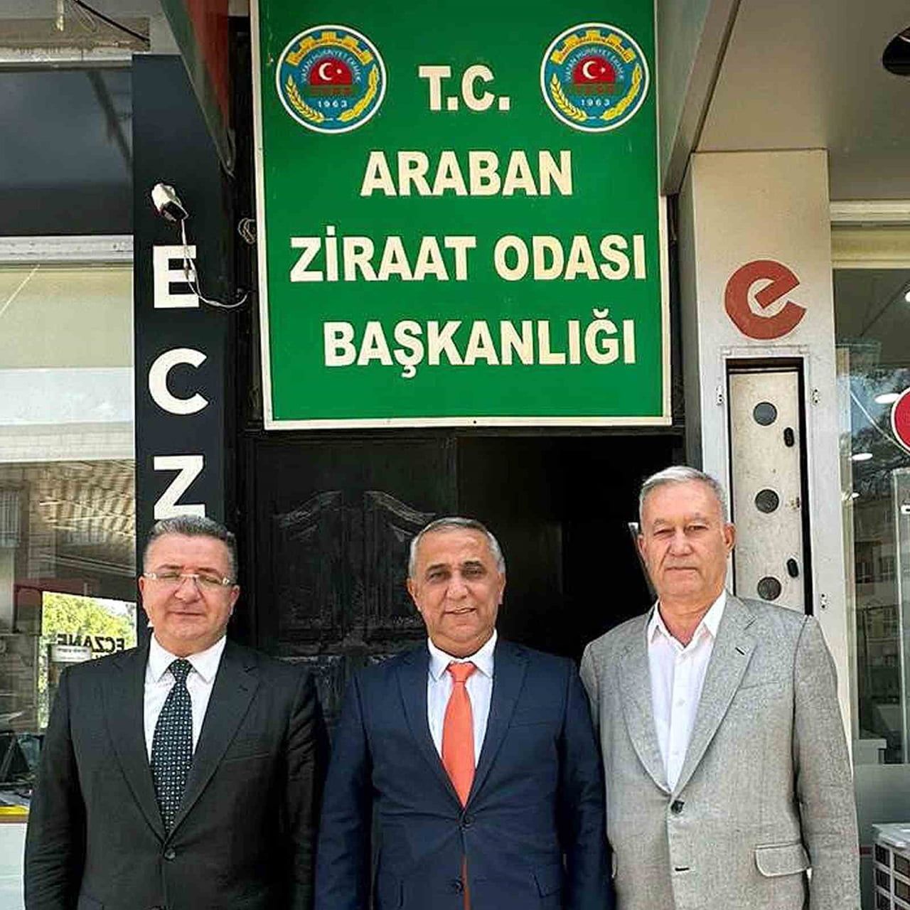 SAĞLAM’DAN ARABAN ZİRAAT ODASINA ZİYARET