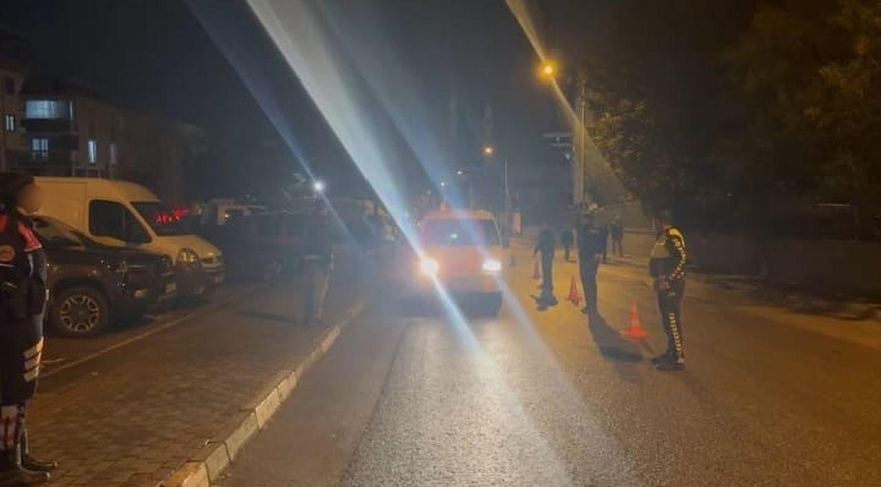 BURSA EMNİYET MÜDÜRLÜĞÜ EKİPLERİNCE YILDIRIM İLÇESİNDE GERÇEKLEŞTİRİLEN KAPSAMLI ASAYİŞ...